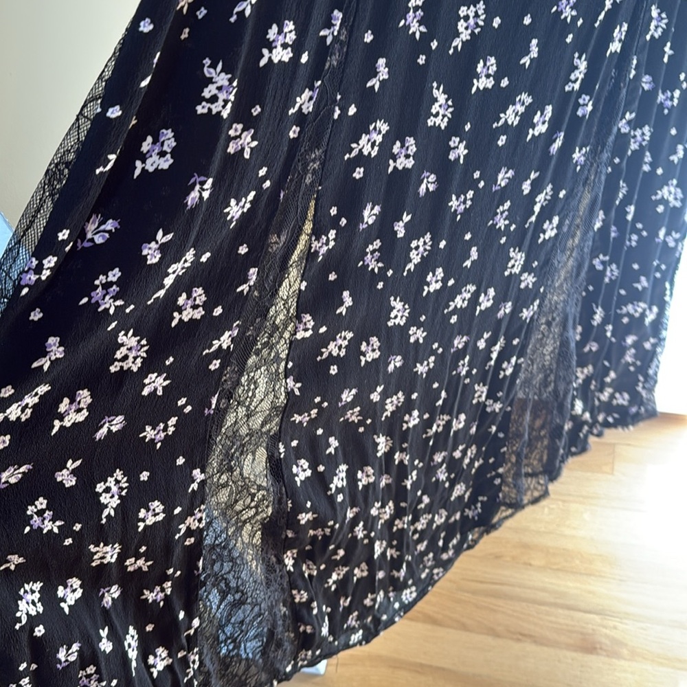 Forever 21 Black Floral Maxi Dress - Picture 2 of 14
